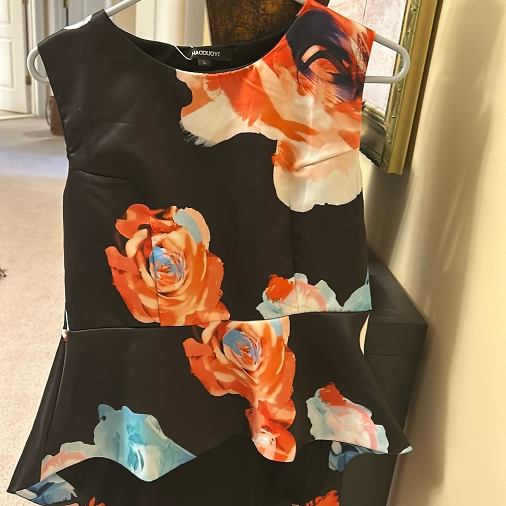 High low floral top .
